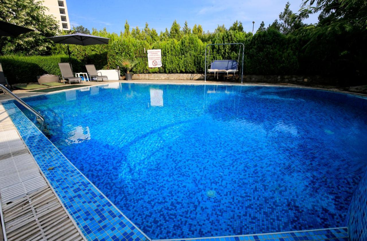 Stayinn Rainbow Houses Beachfront By Asteri Hotels Sunny Beach Exterior photo