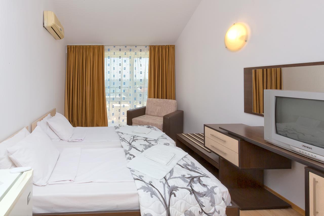 Stayinn Rainbow Houses Beachfront By Asteri Hotels Sunny Beach Exterior photo
